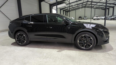 44076_p28 - PEUGEOT - 408 - 2024
