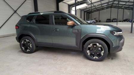 44917_p28 - DACIA - DUSTER - 2025