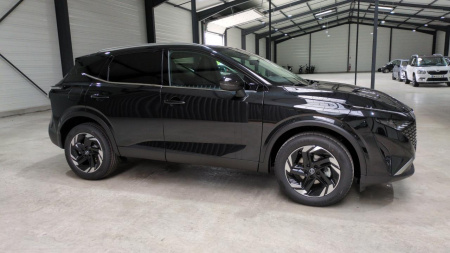 45031_p28 - NISSAN - QASHQAI - 2025