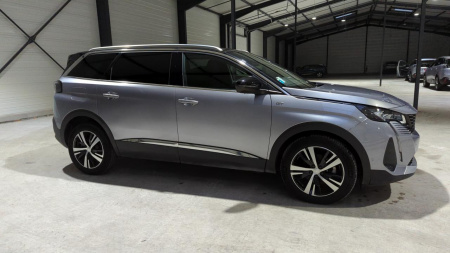 43386_p28 - PEUGEOT - 5008 - 2023
