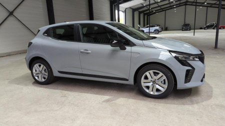 44939_p28 - RENAULT - CLIO 5 - 2025