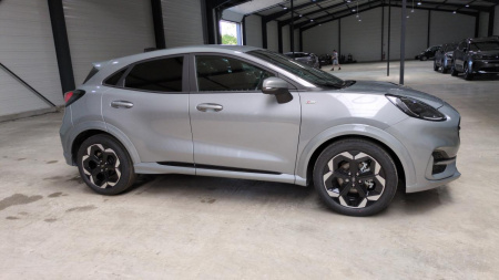 45139_p28 - FORD - PUMA - 2025