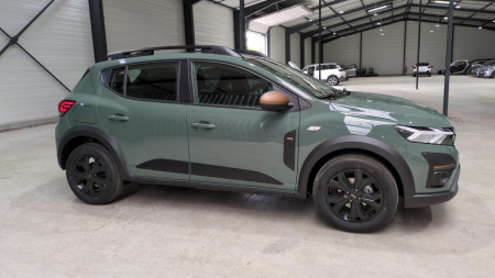 45260_p28 - DACIA - SANDERO - 2025