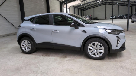 45323_p28 - RENAULT - CAPTUR - 2025