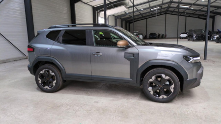 45547_p28 - DACIA - DUSTER - 2025