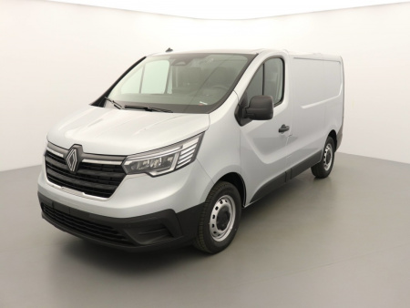 N198689_p3 - RENAULT - TRAFIC - 2025