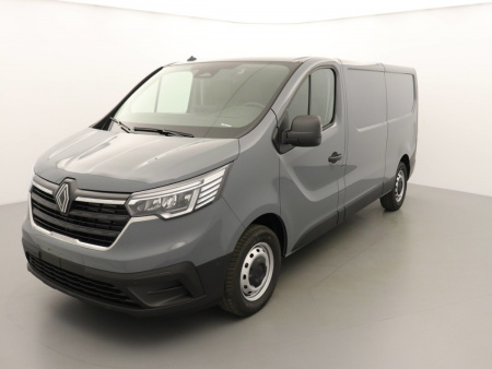 N198729_p3 - RENAULT - TRAFIC - 2025