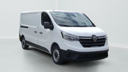 355158_p2 - RENAULT - TRAFIC - 2025