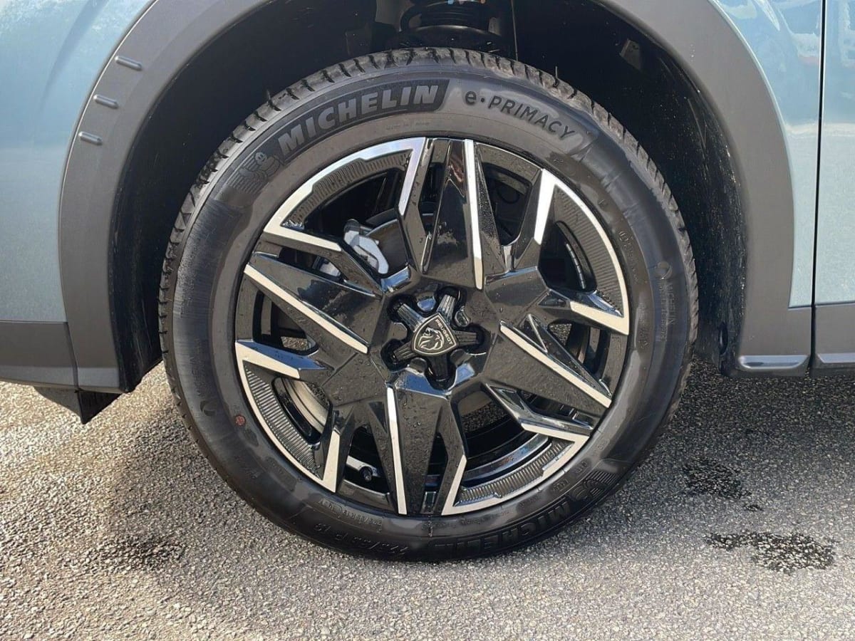 356168_p2 - PEUGEOT - 3008 - 2025 - photo 9