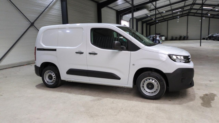 46469_p28 - PEUGEOT - PARTNER - 2025 46469_p28 - PEUGEOT - PARTNER - 2025