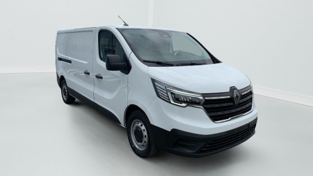 356999_p2 - RENAULT - TRAFIC - 2025