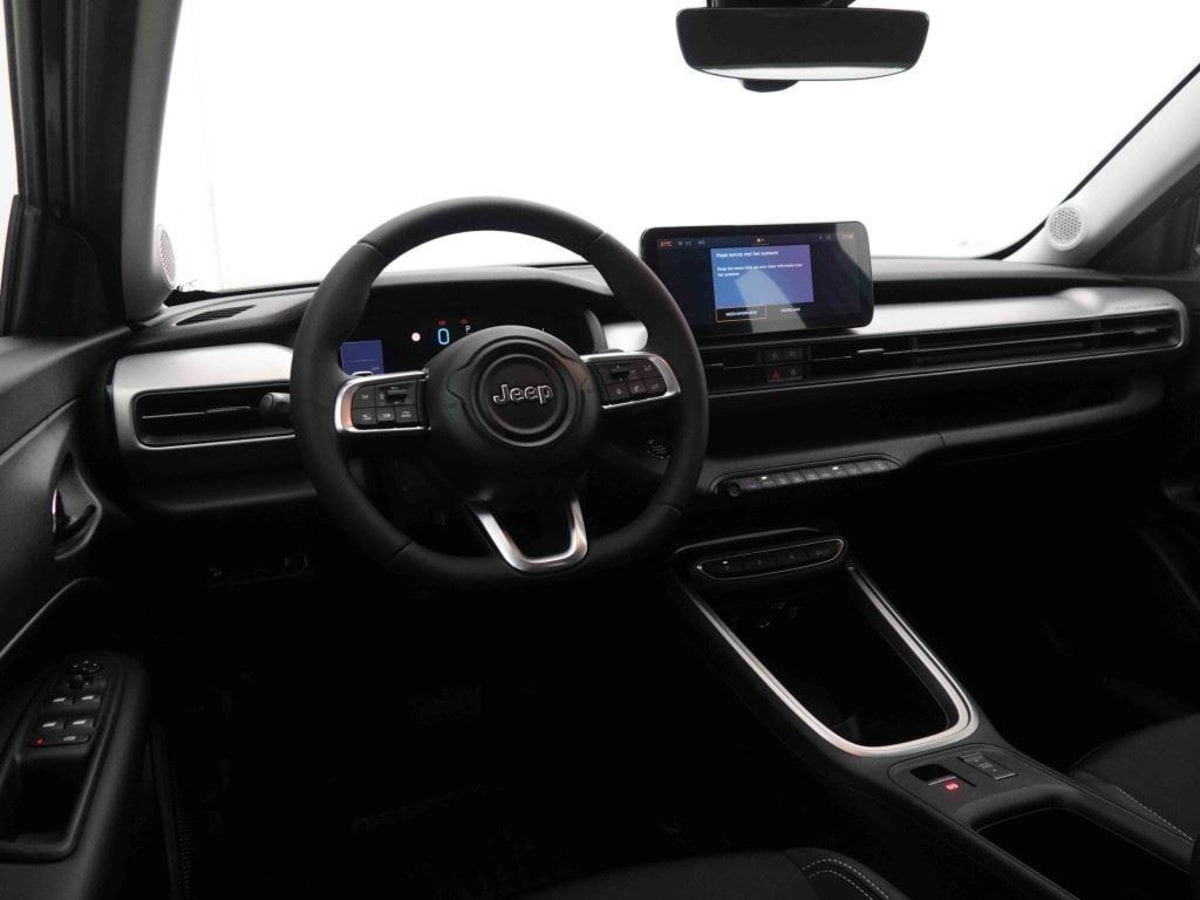 362735_p2 - JEEP - AVENGER - 2025 - photo 8