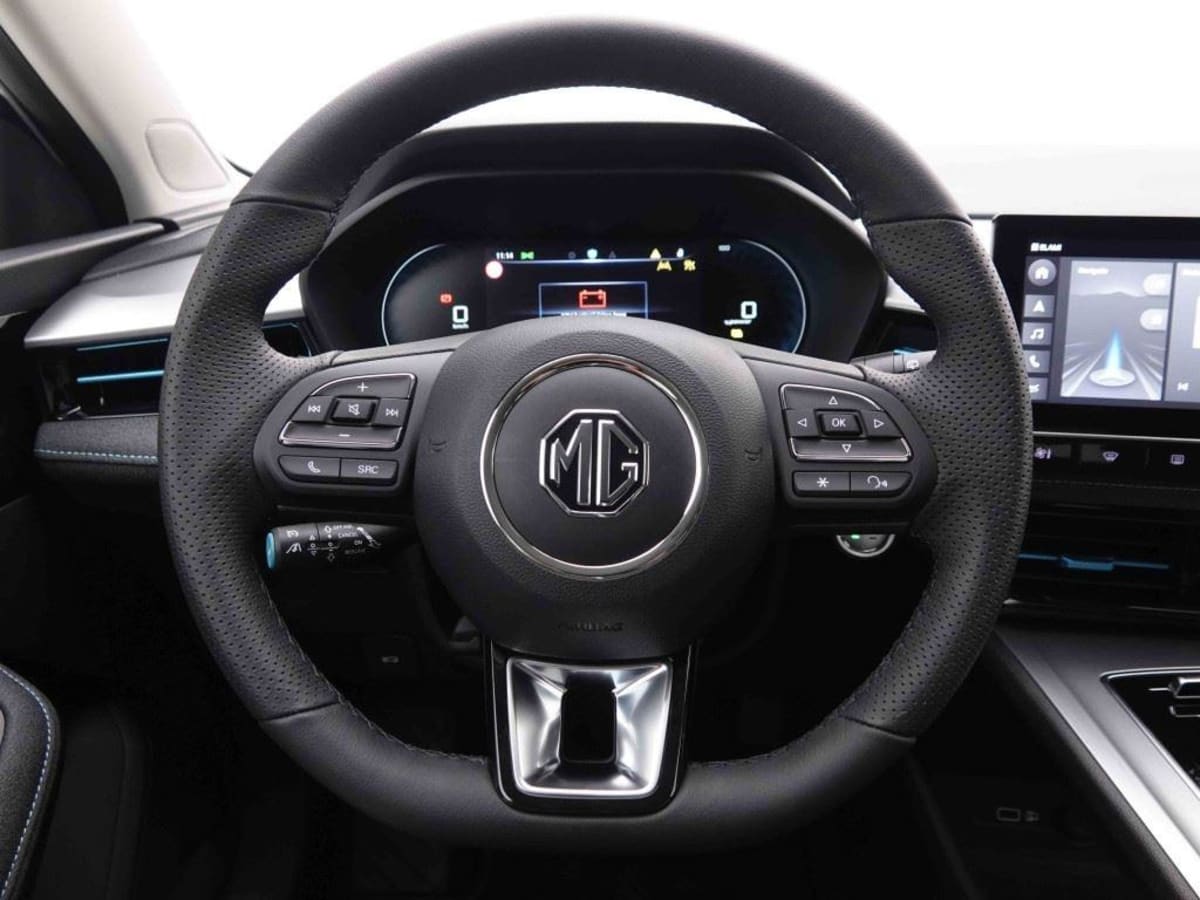 361427_p2 - MG - MG5 - 2025 - photo 8