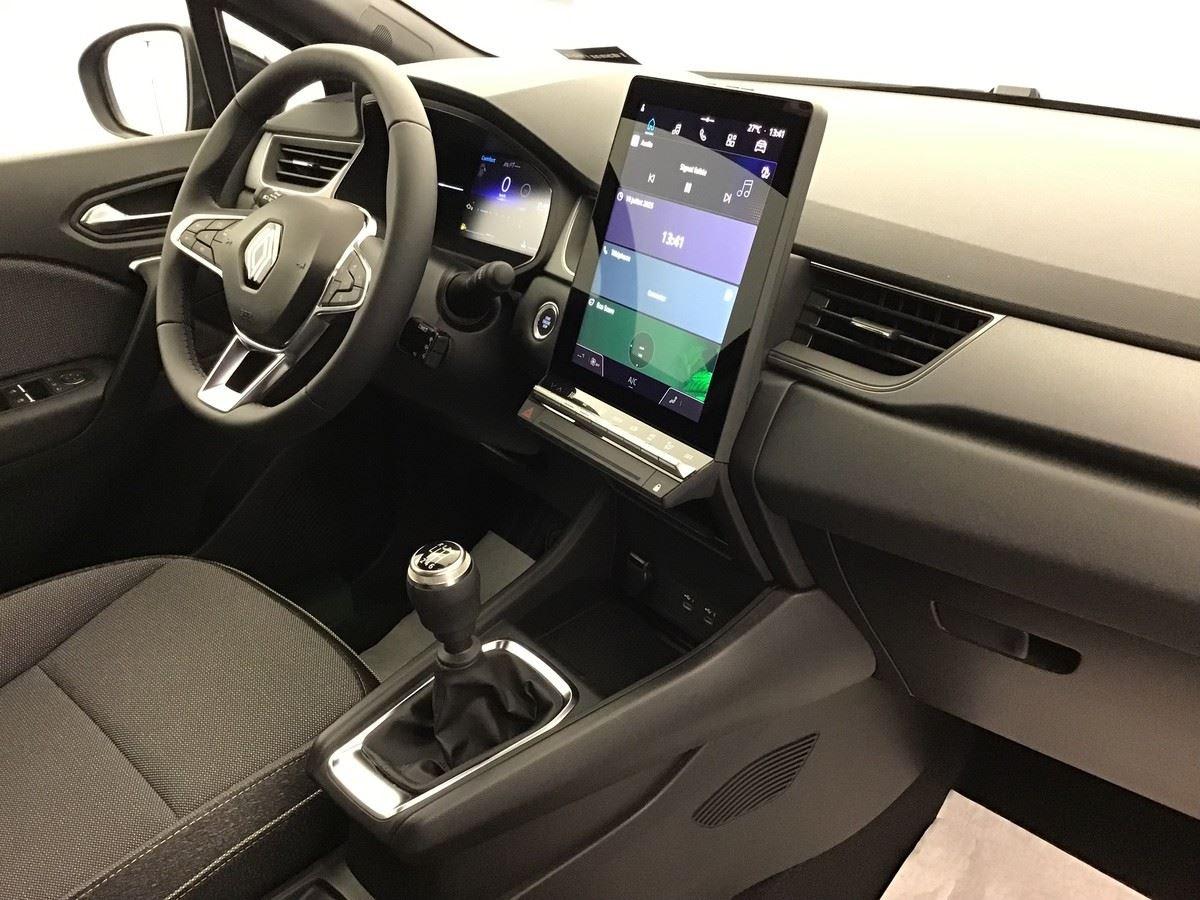 361490_p2 - RENAULT - CAPTUR - 2025 - photo 8