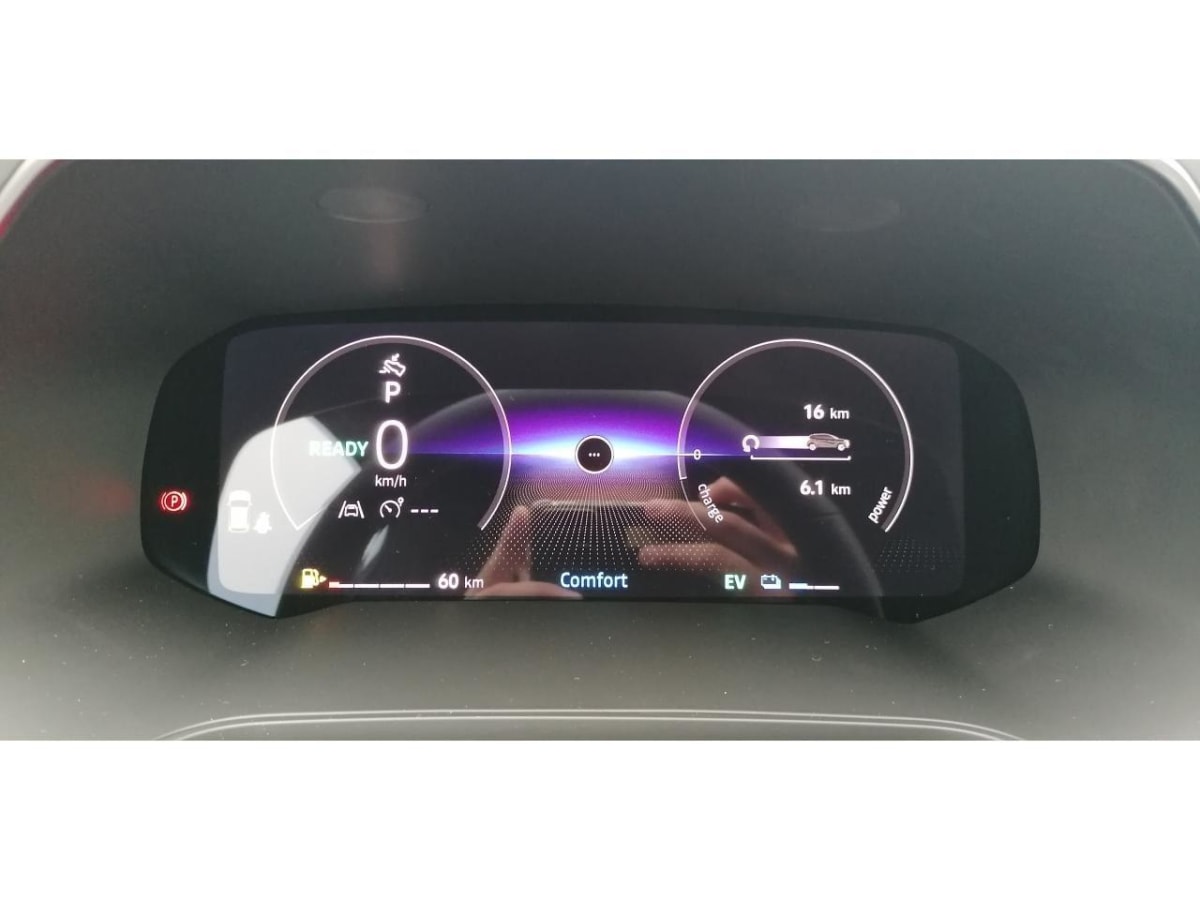 361815_p2 - RENAULT - CAPTUR - 2025 - photo 9