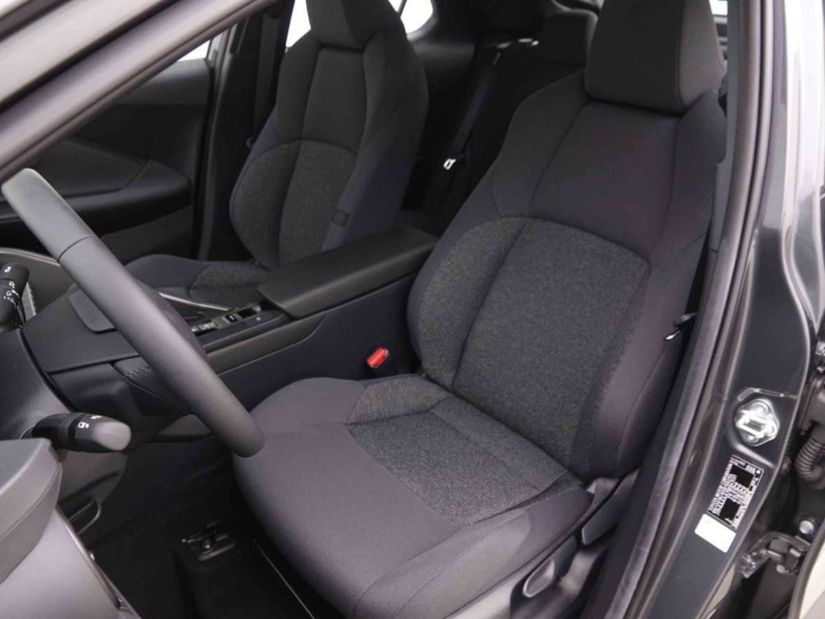 360922_p2 - TOYOTA - C HR - 2025 - photo 7