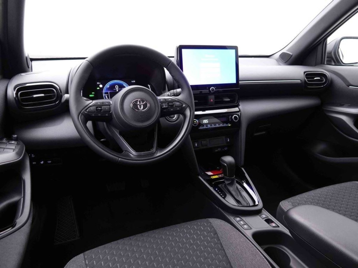 353161_p2 - TOYOTA - YARIS CROSS - 2025 - photo 7