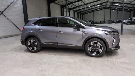 46275_p28 - RENAULT - SYMBIOZ - 2025