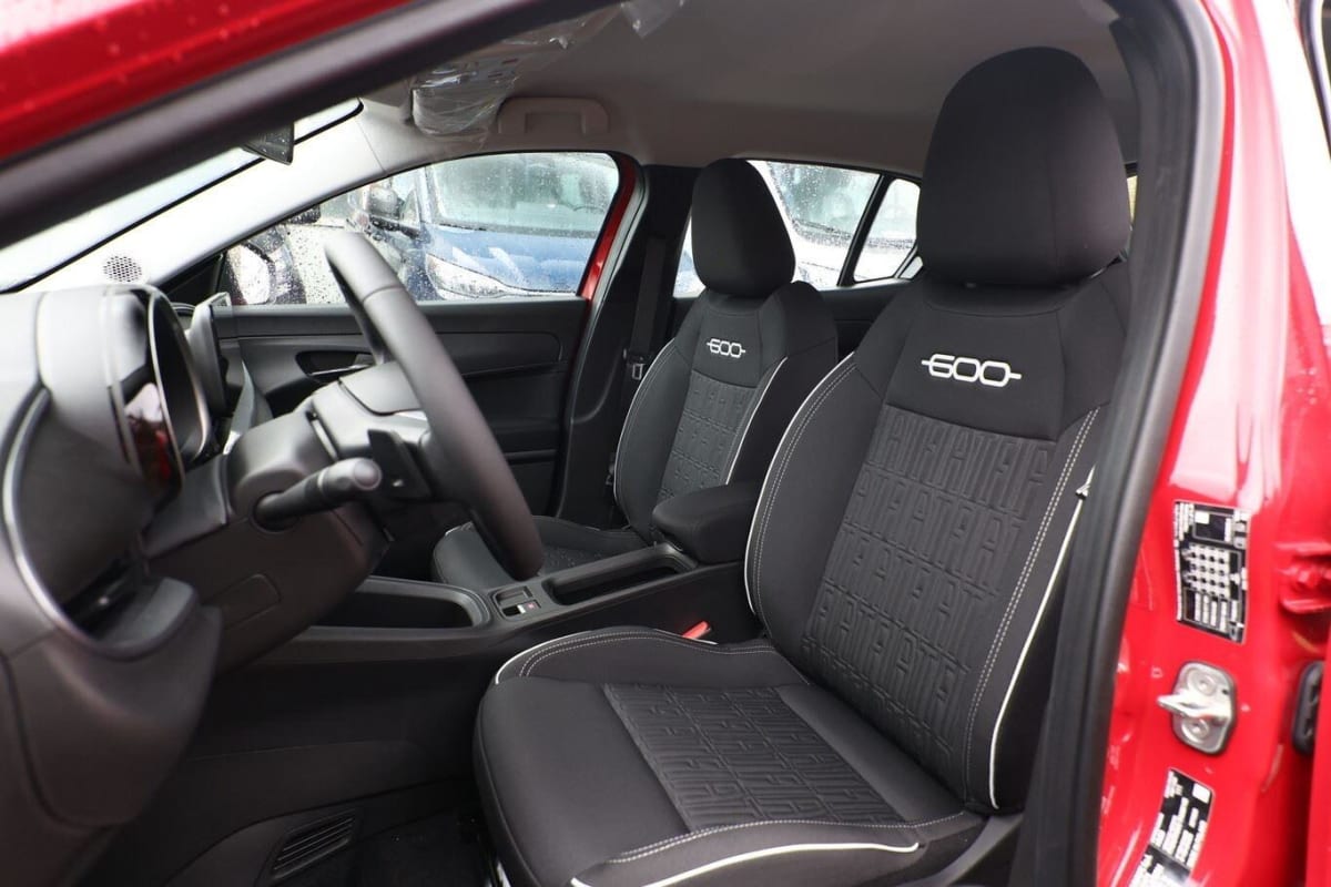 364003_p2 - FIAT - 600 - 2025 - photo 6