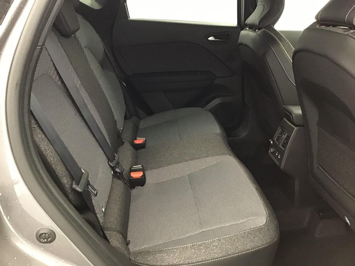 364272_p2 - RENAULT - CAPTUR - 2025 - photo 7