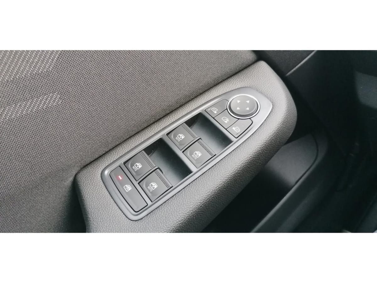 364107_p2 - RENAULT - CLIO - 2025 - photo 10