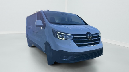 364974_p2 - RENAULT - TRAFIC - 2025