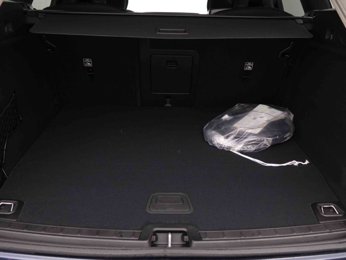 365590_p2 - VOLVO - XC 60 - 2025 - photo 6