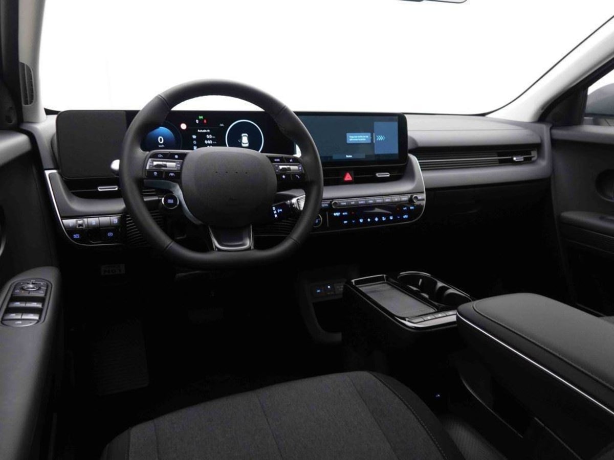 367753_p2 - HYUNDAI - IONIQ - 2025 - photo 8