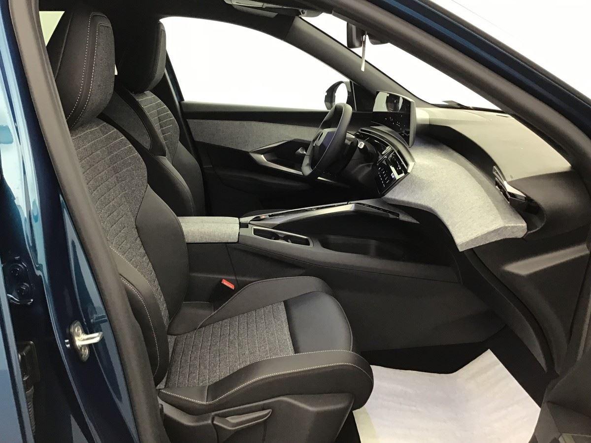 368679_p2 - PEUGEOT - 3008 - 2025 - photo 6