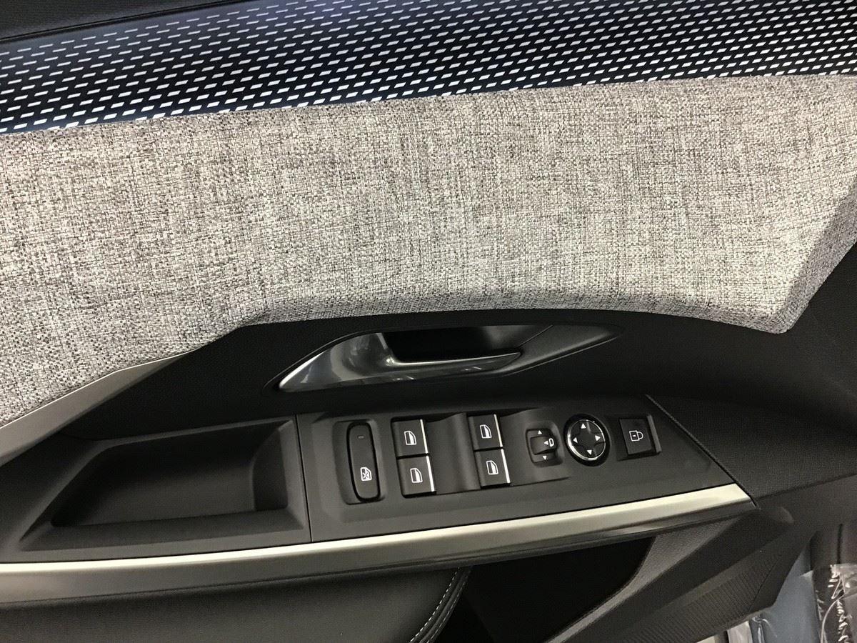 368674_p2 - PEUGEOT - 3008 - 2025 - photo 9