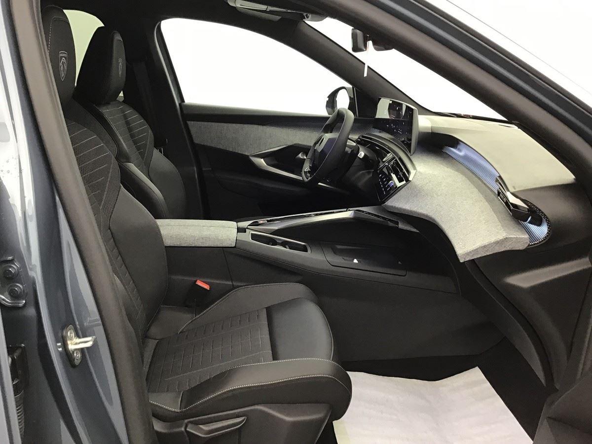 368674_p2 - PEUGEOT - 3008 - 2025 - photo 6