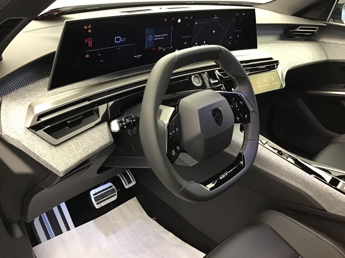 368671_p2 - PEUGEOT - 3008 - 2025 - photo 10