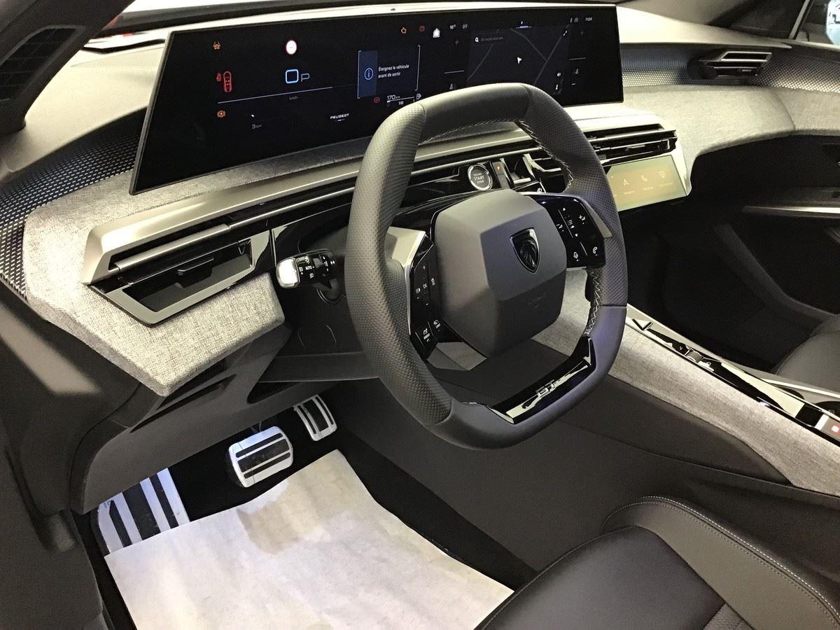 368670_p2 - PEUGEOT - 3008 - 2025 - photo 10