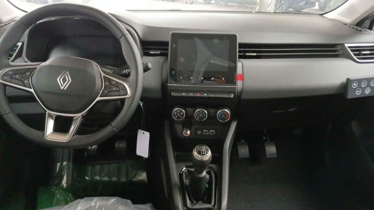 368174_p2 - RENAULT - CLIO 5 - 2025 - photo 10