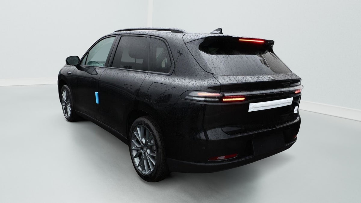 369690_p2 - LEAPMOTOR - C10 - 2025 - photo 4