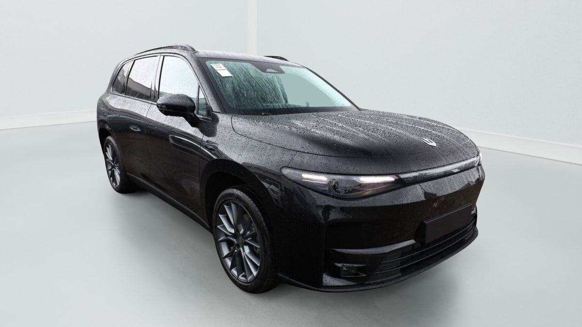 369690_p2 - LEAPMOTOR - C10 - 2025 - photo 1