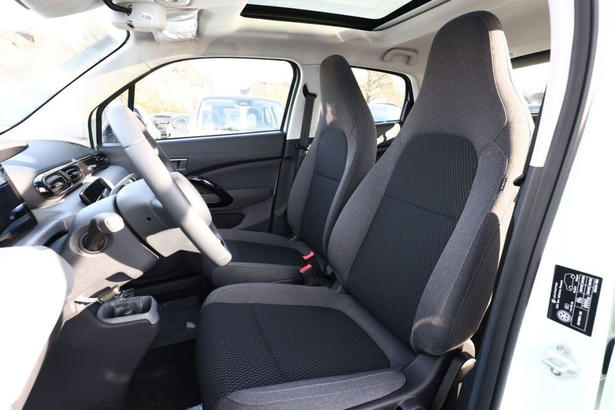 369707_p2 - LEAPMOTOR - T03 - 2025 - photo 6