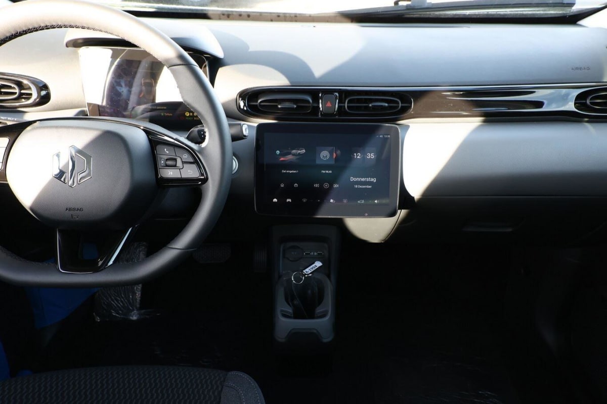 369707_p2 - LEAPMOTOR - T03 - 2025 - photo 8