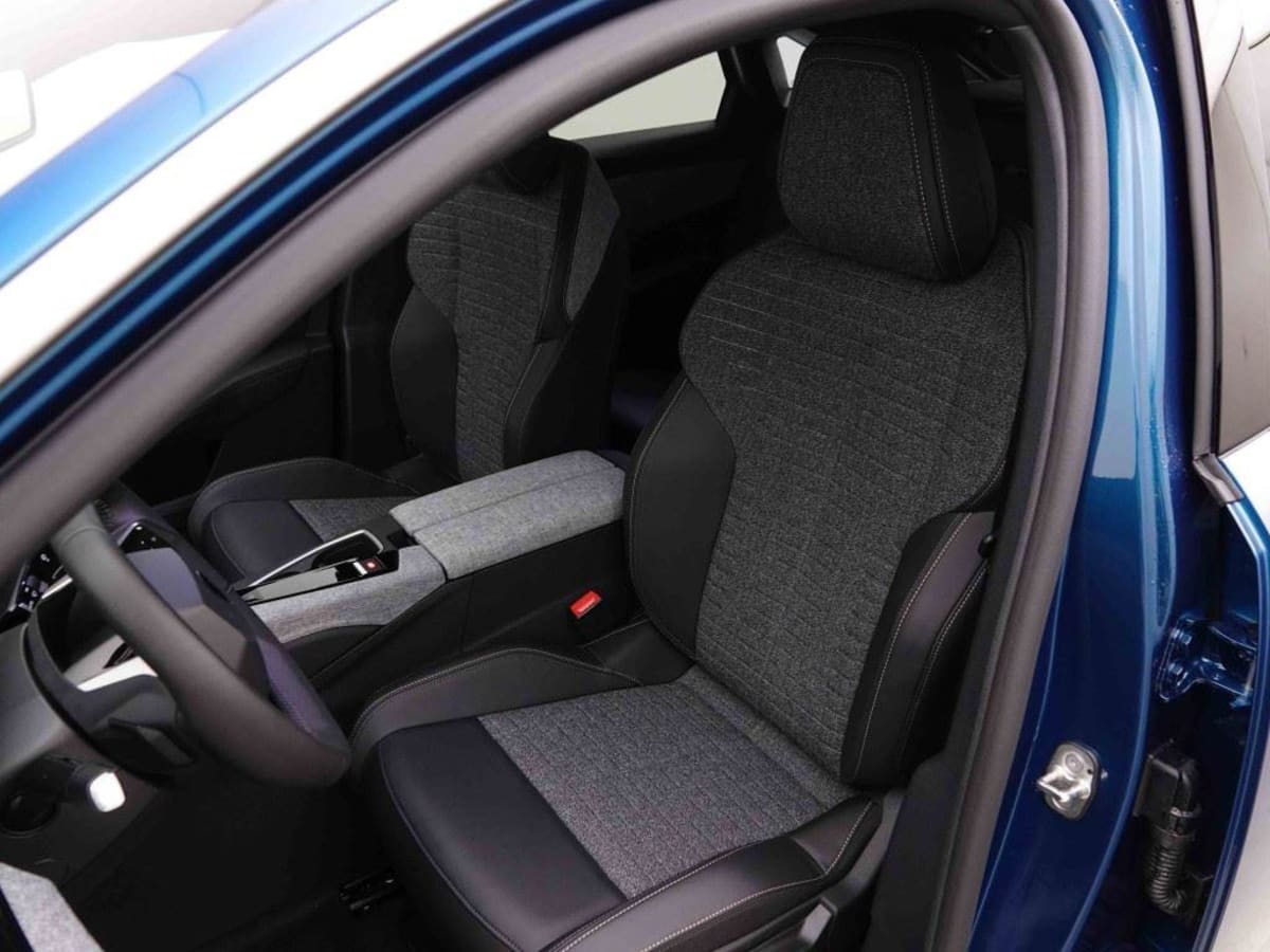 369084_p2 - PEUGEOT - 3008 - 2025 - photo 7