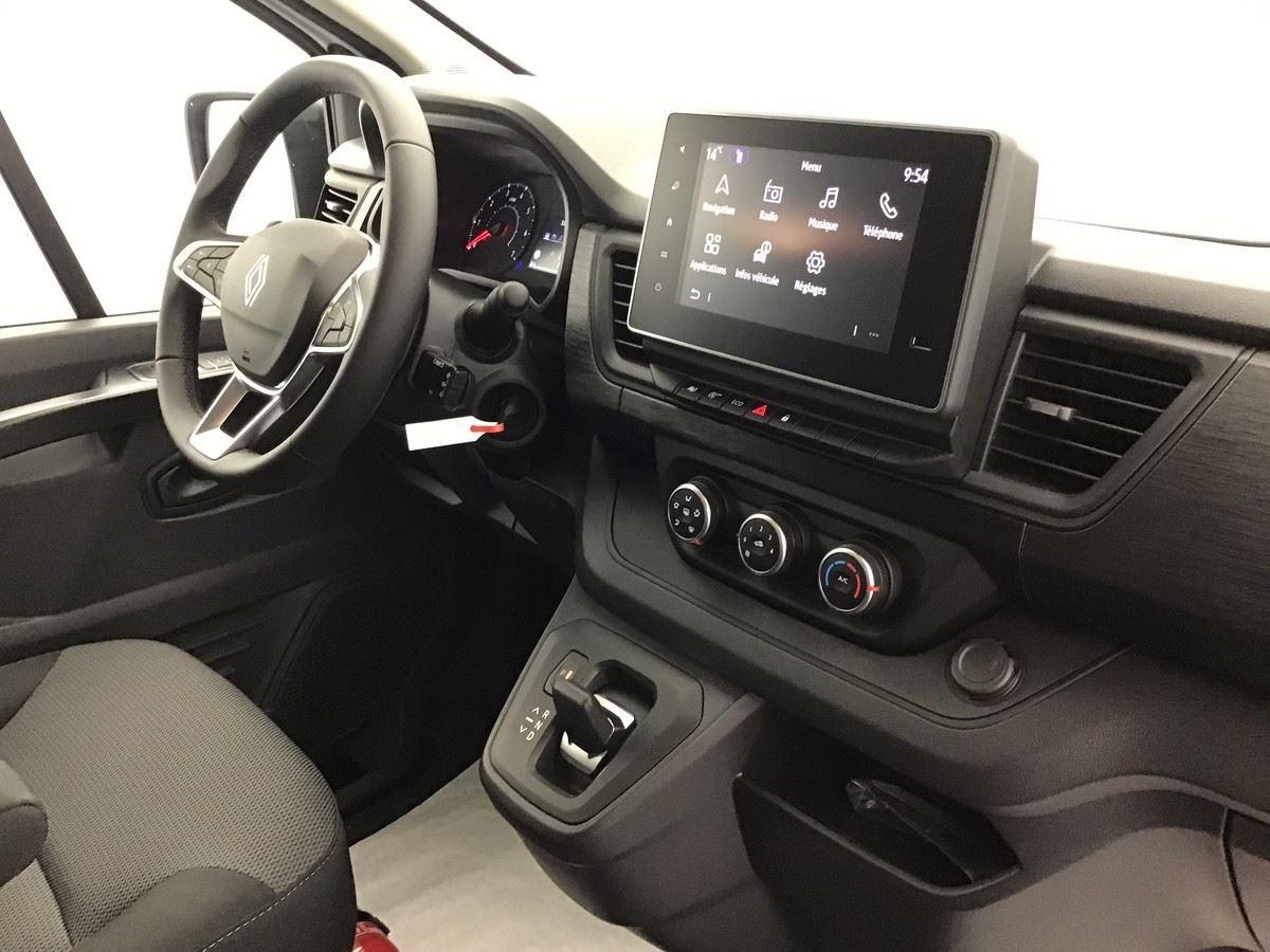 369817_p2 - RENAULT - TRAFIC - 2025 - photo 8