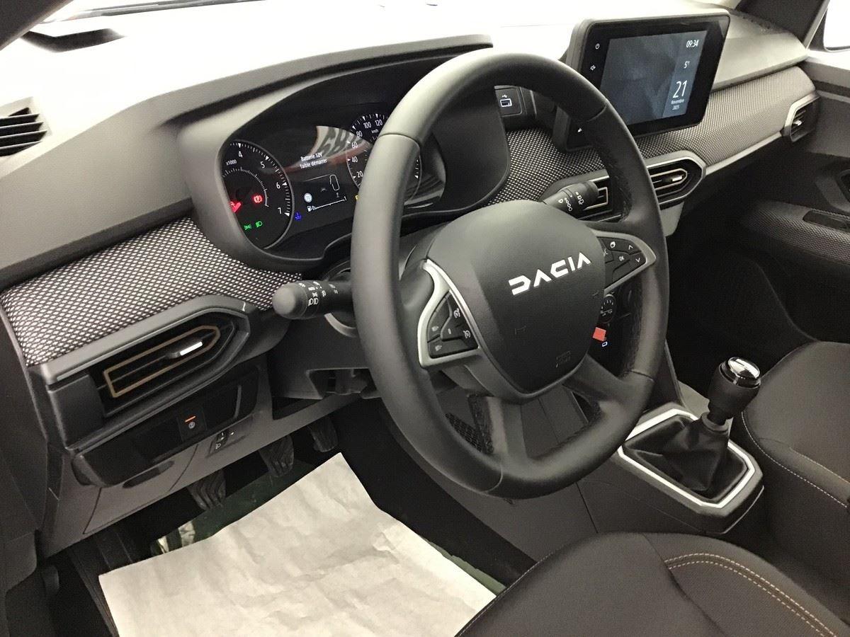 372286_p2 - DACIA - SANDERO - 2026 - photo 10