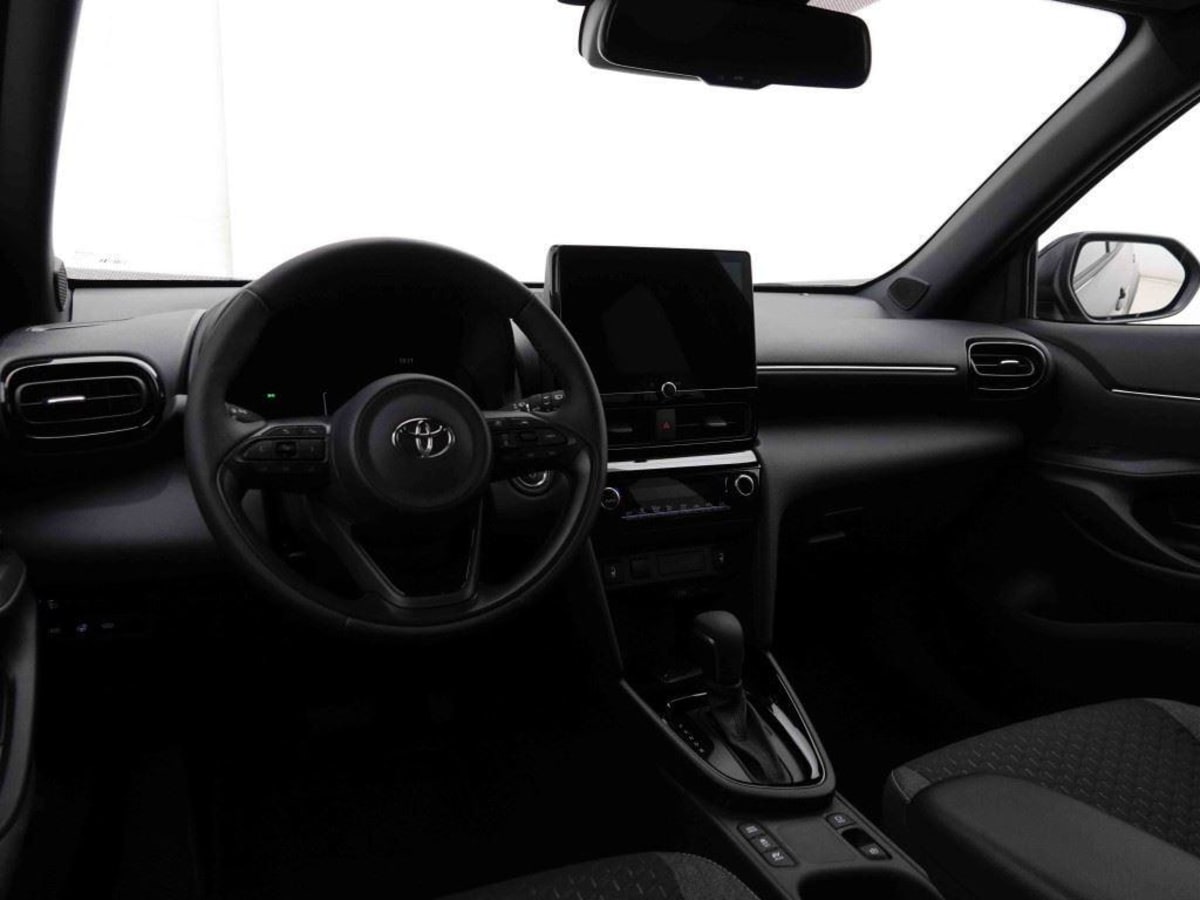 372154_p2 - TOYOTA - YARIS CROSS - 2026 - photo 8