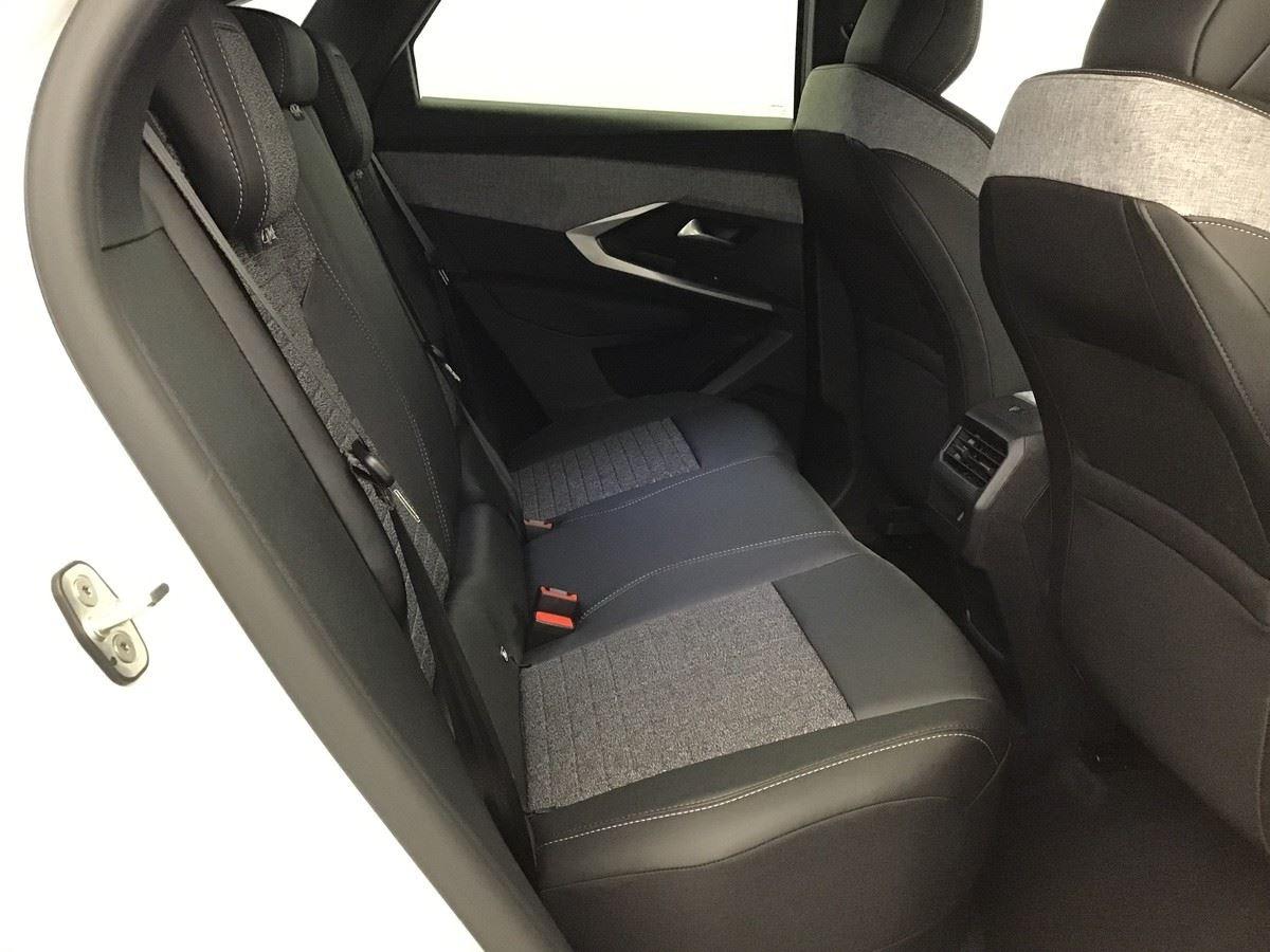 374327_p2 - PEUGEOT - 3008 - 2026 - photo 7