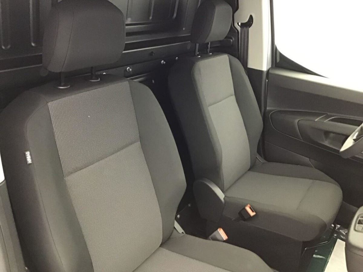 374542_p2 - PEUGEOT - PARTNER - 2026 - photo 9