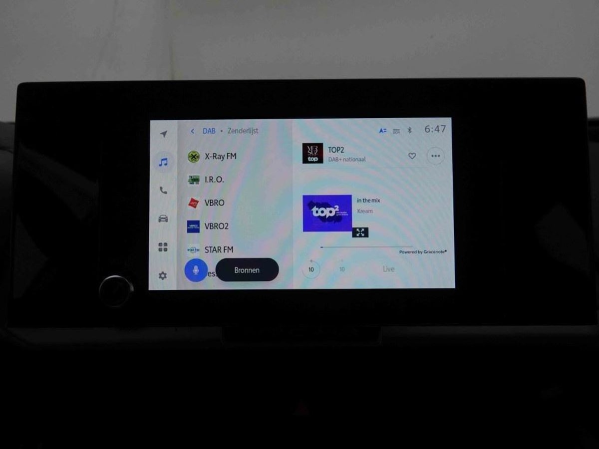 360923_p2 - TOYOTA - C HR - 2026 - photo 10