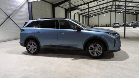 46524_p28 - PEUGEOT - 5008 - 2025 46524_p28 - PEUGEOT - 5008 - 2025