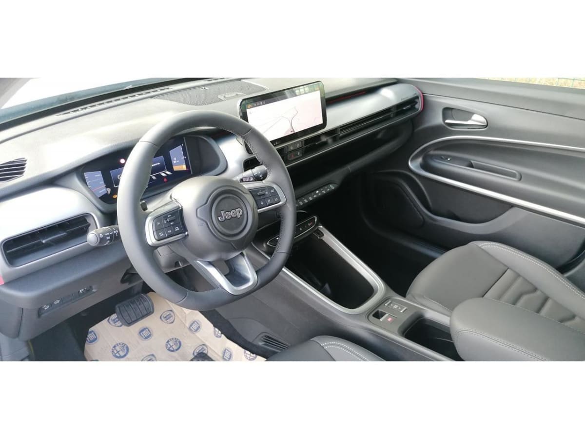 377869_p2 - JEEP - AVENGER - 2026 - photo 5