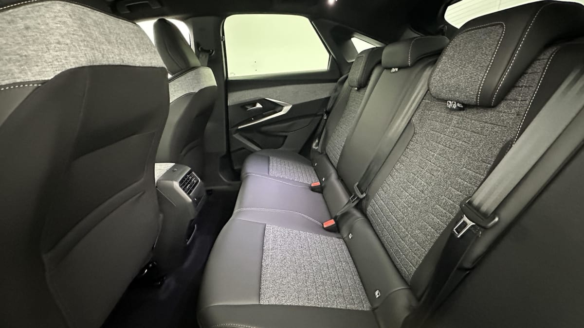 377250_p2 - PEUGEOT - 3008 - 2026 - photo 9