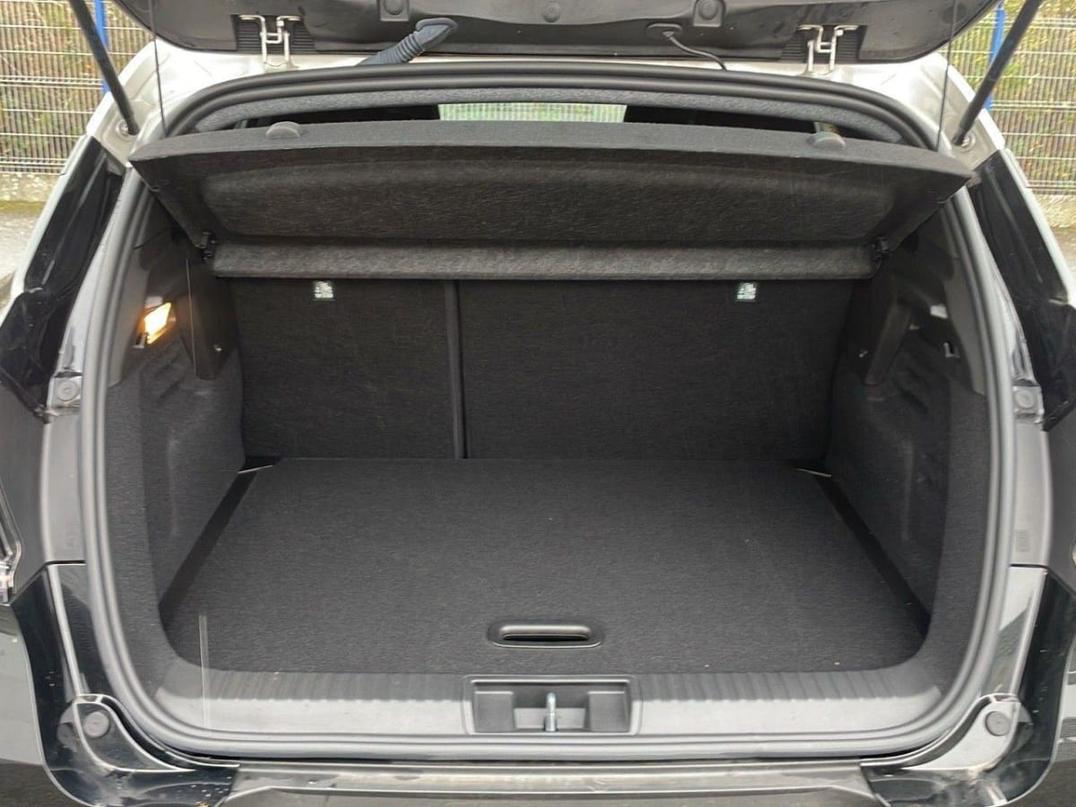 361765_p2 - RENAULT - CAPTUR - 2025 - photo 10