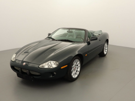 O202688_p3 - JAGUAR - XK - 1999